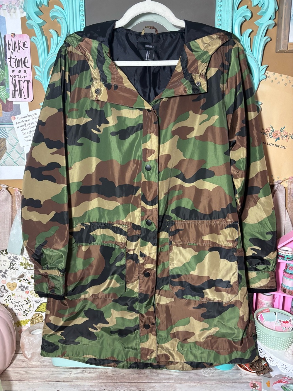 Forever 21 Camouflage Hooded Jacket Women’s Size Small F21 Camo Fall Green Brown